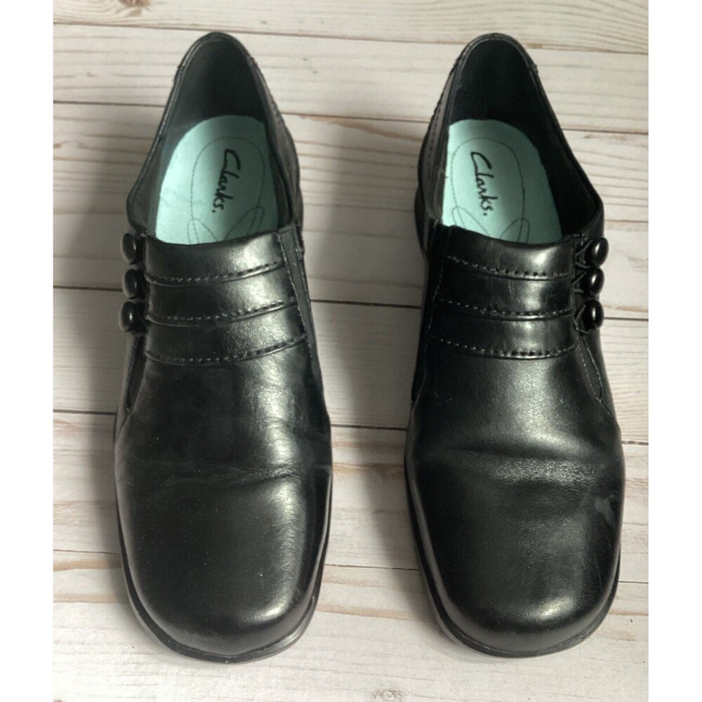 Clarks Music Women’s Black Mules Clogs Shoes 3 Button Detail On Top Size 7.5 - Picture 2 of 7